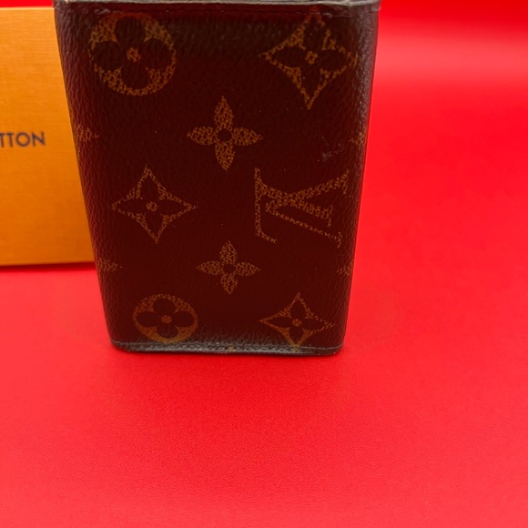Authentic Louis Vuitton Monogram Key Holder - Picture 2 of 9